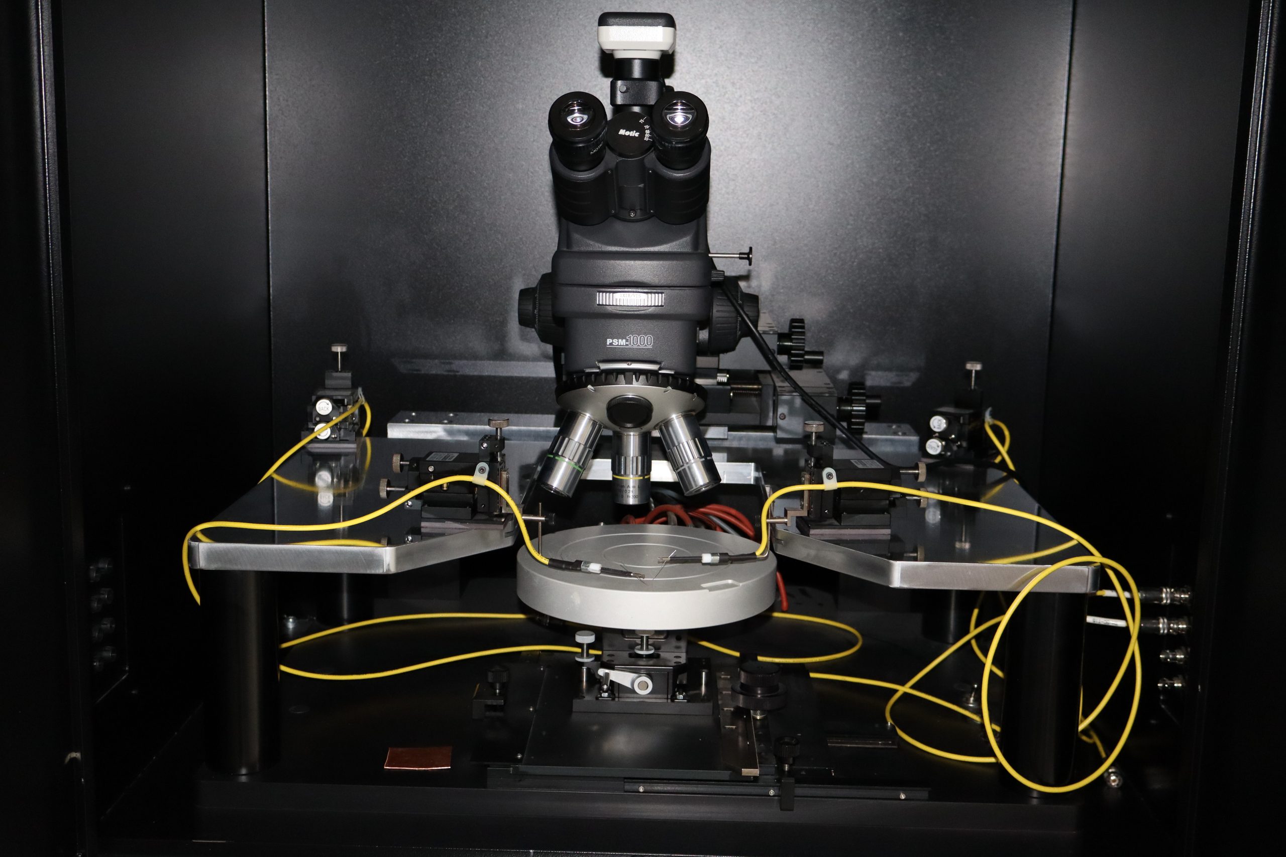 Motic PMS-1000 Microscope