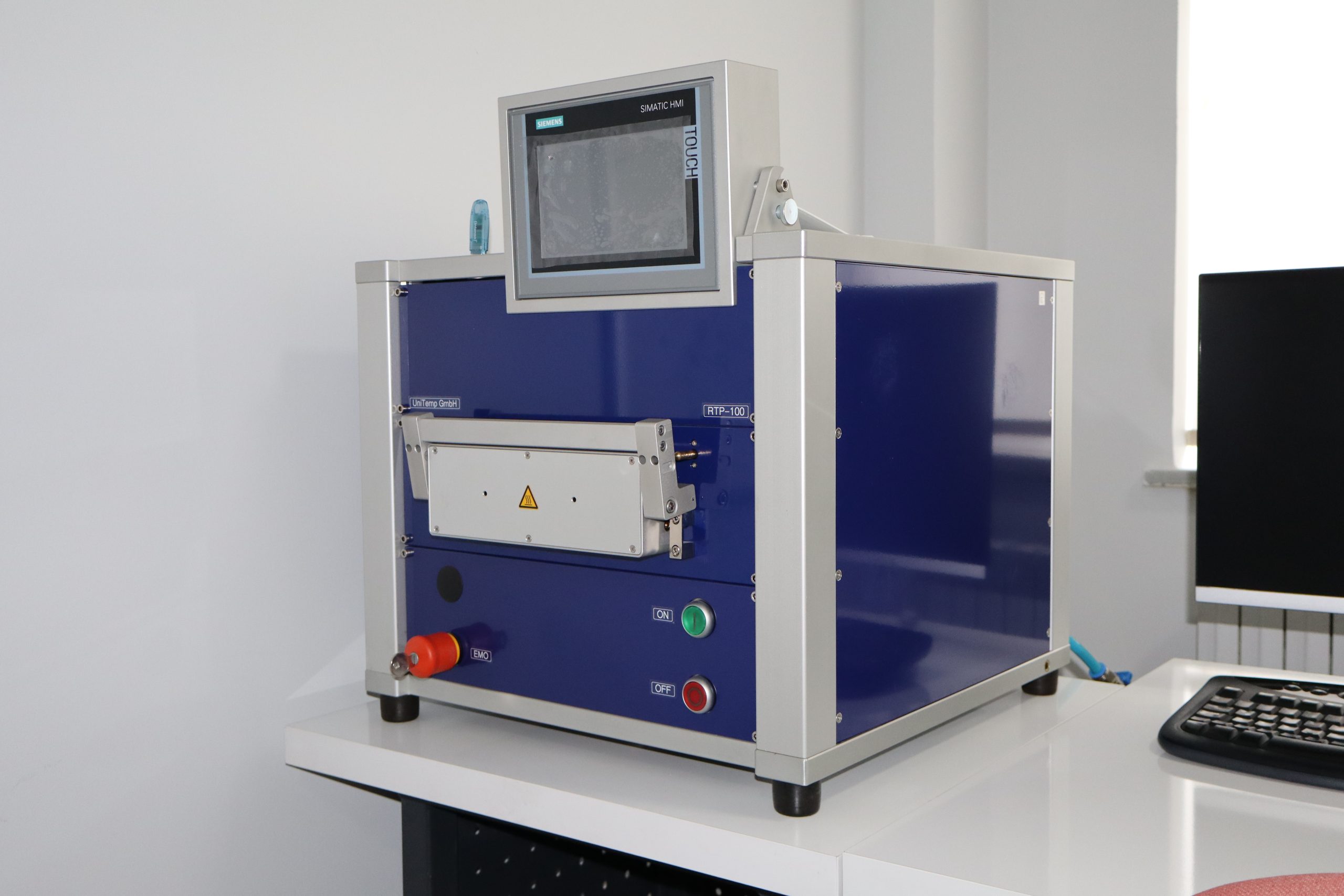 Unitemp-100 RTP System (Rapid Thermal Processing System)