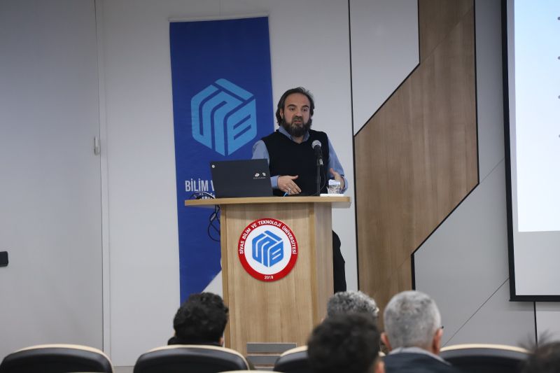 Merkez Müdürümüz Doç. Dr. İlkay Demir ve Araştırmacımız Doç. Dr. İsmail Altuntaş, Sivas Bilim ve Teknoloji Üniversitesi’nde (SBTÜ) TÜBİTAK TEYDEB destek programlarına yönelik düzenlenen bilgilendirme toplantısına katılım sağladı.